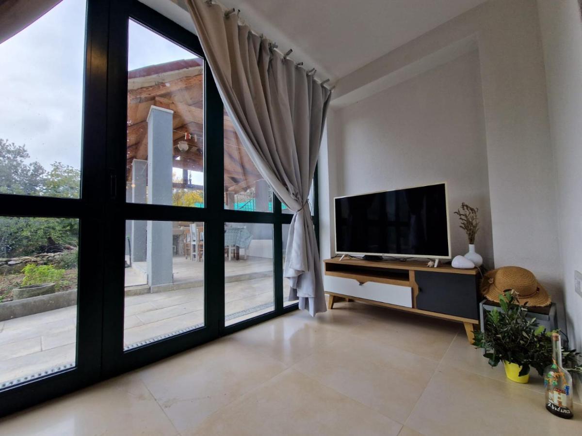 Lavanda Apartman 1 เซรส ภายนอก รูปภาพ